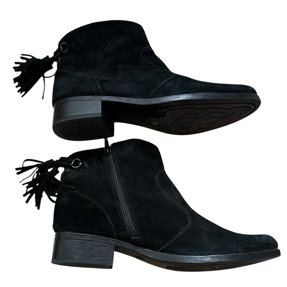 BOC Born Concept Black suede leather Ankle Boots with Tassel Booties Sz 9.5 - Picture 3 of 15